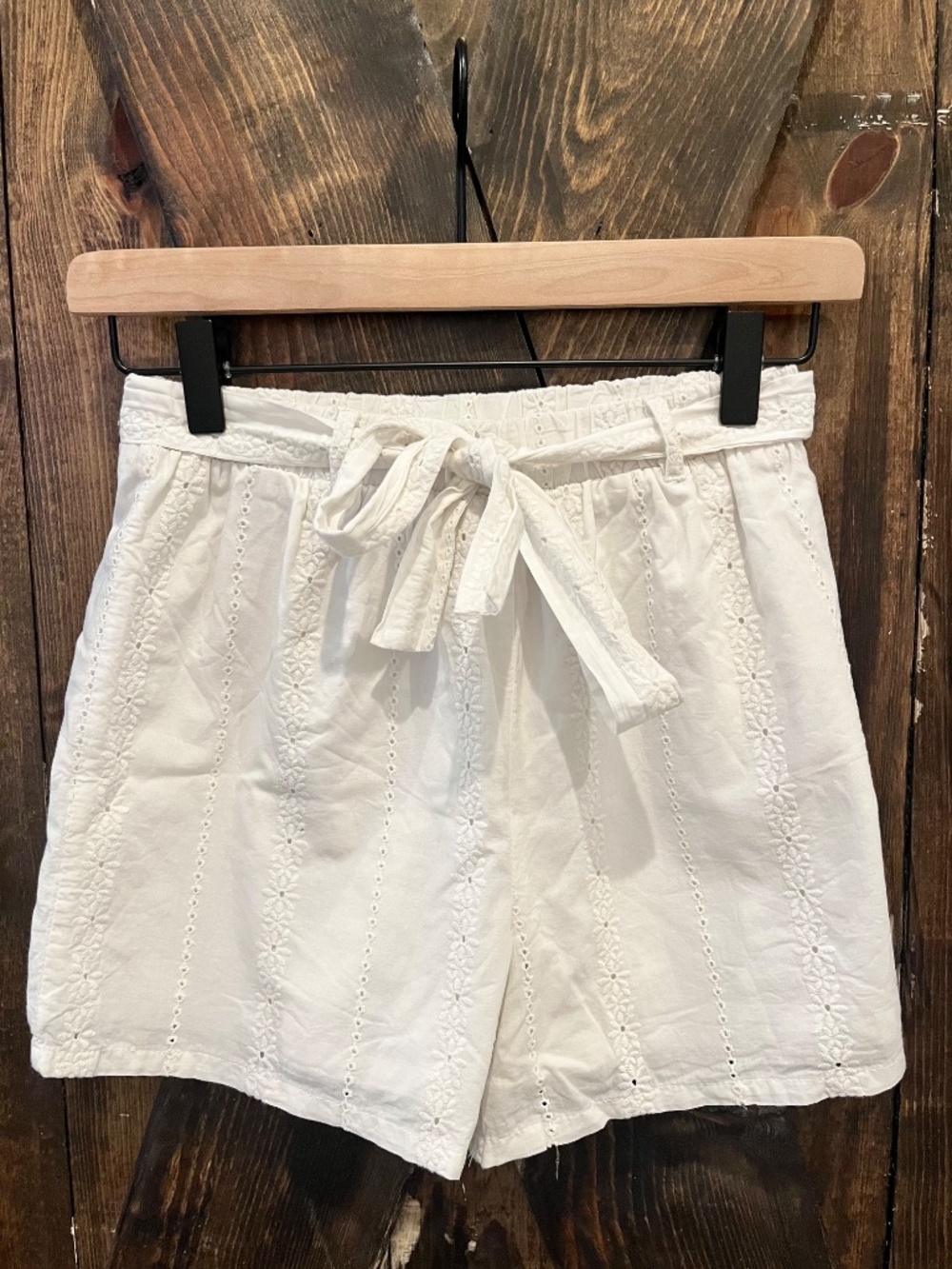 Art Class-Girls White Eyelet Lace, Lined, Shorts-Size L (10/12)